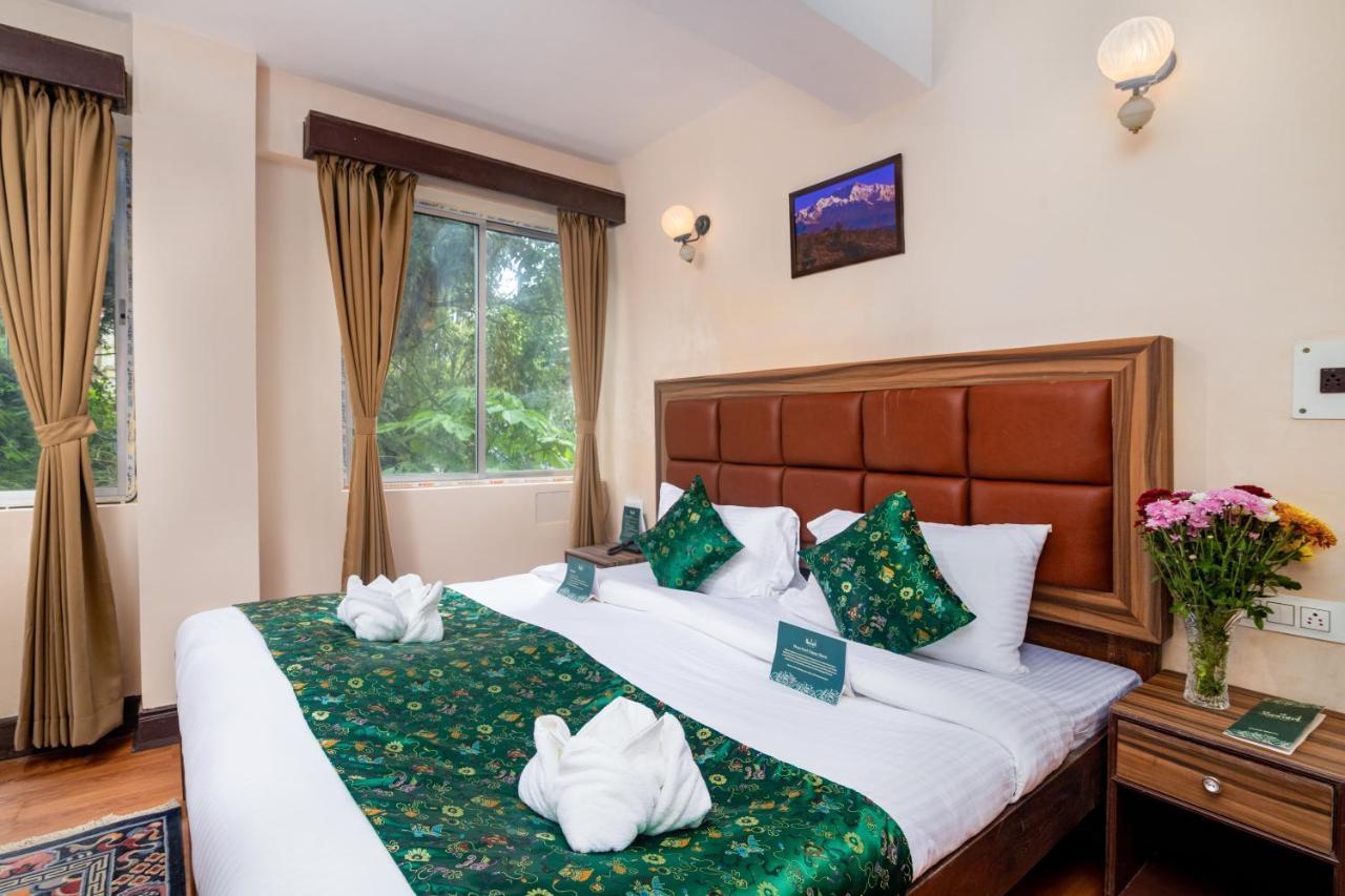Muscatel Roma - 400 Mts From Mall Road 다르질링 외부 사진