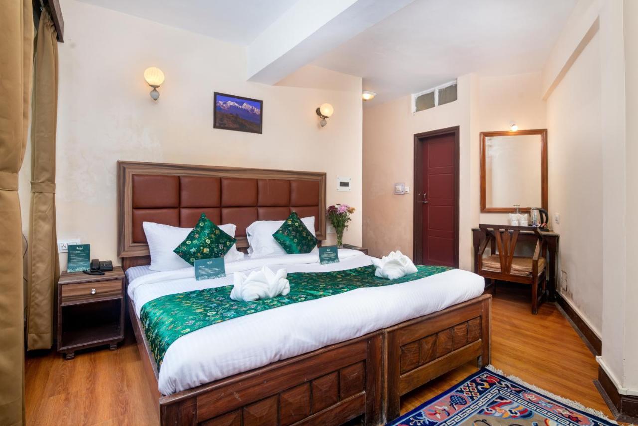 Muscatel Roma - 400 Mts From Mall Road 다르질링 외부 사진