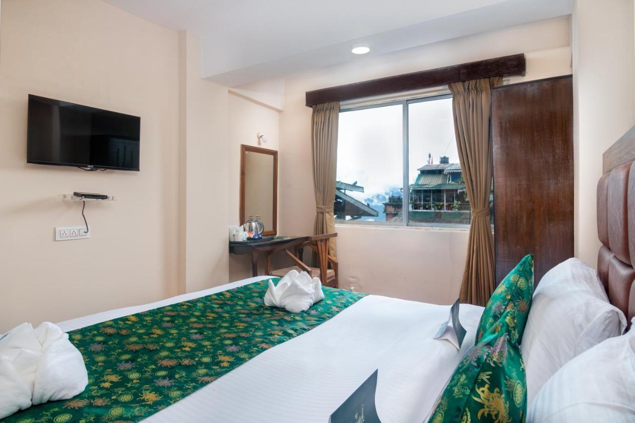 Muscatel Roma - 400 Mts From Mall Road 다르질링 외부 사진