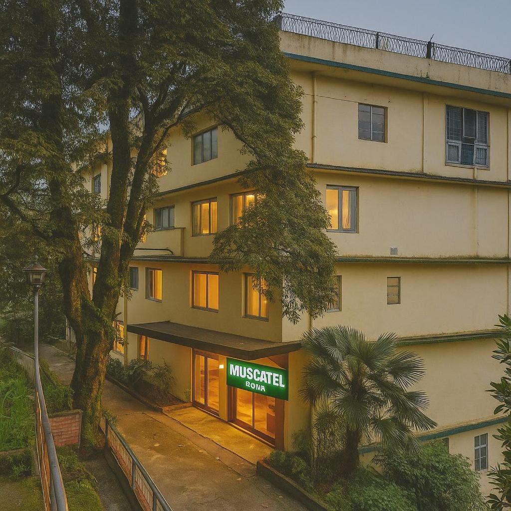 Muscatel Roma - 400 Mts From Mall Road 다르질링 외부 사진